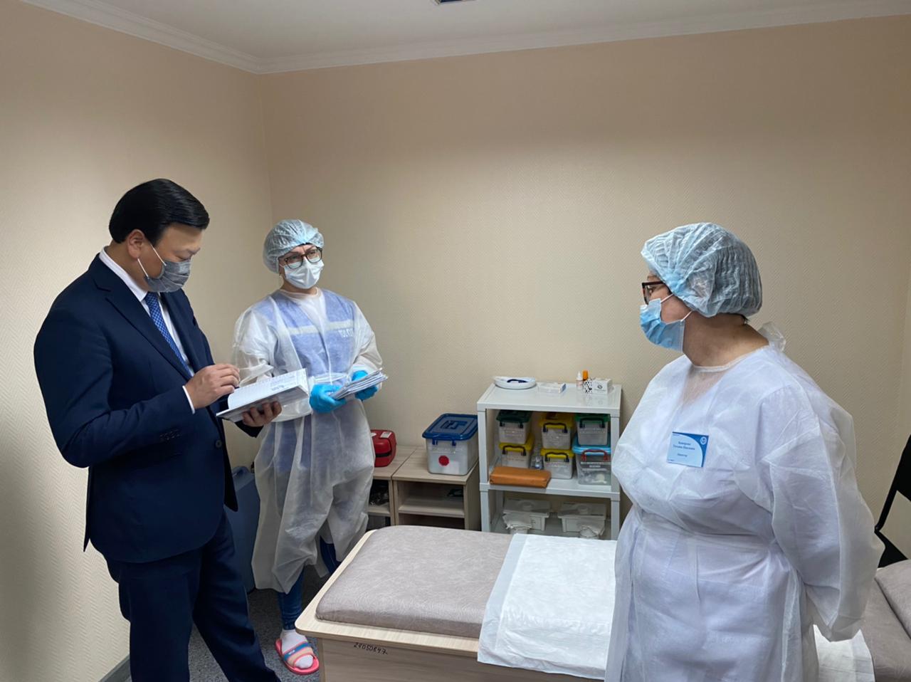 А.Гиният посетила ряд медицинских объектов в Караганде