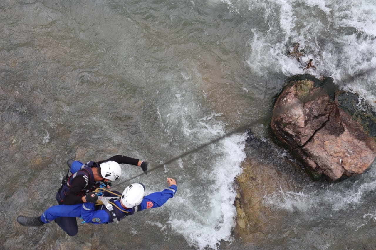 У реки Угам были найдены вещи пропавших туристов