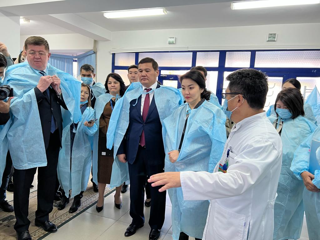 А.Гиният посетила станцию Скорой помощи в Кызылорде