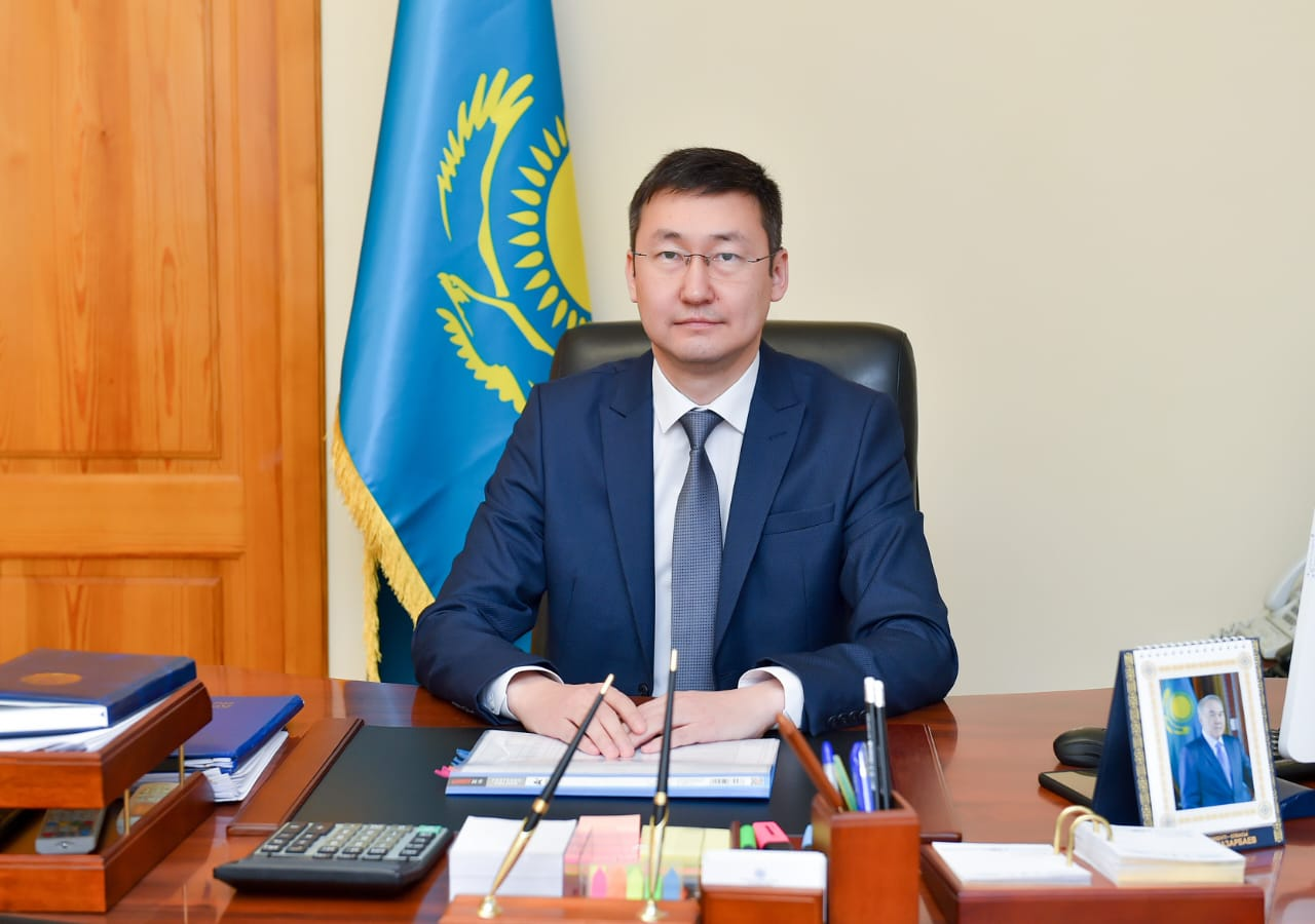 Тимур Султангазиев назначен первым вице-министром здравоохранения РК