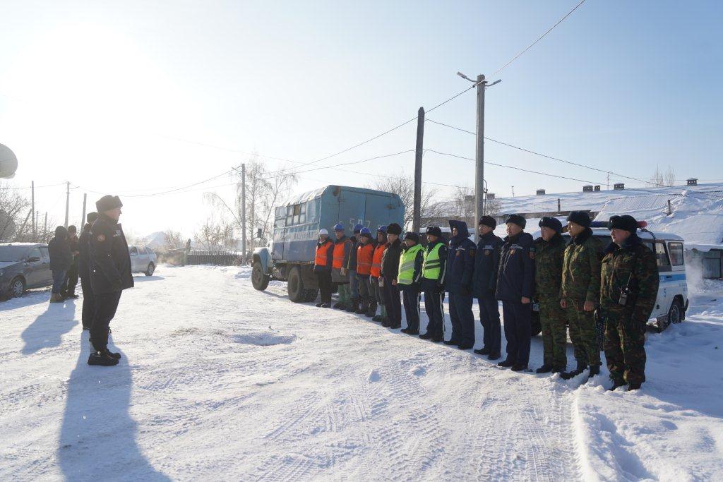В рамках  РКШУ «Қыс-2022» спасатели ДЧС ВКО отработали аварию на трубопроводе