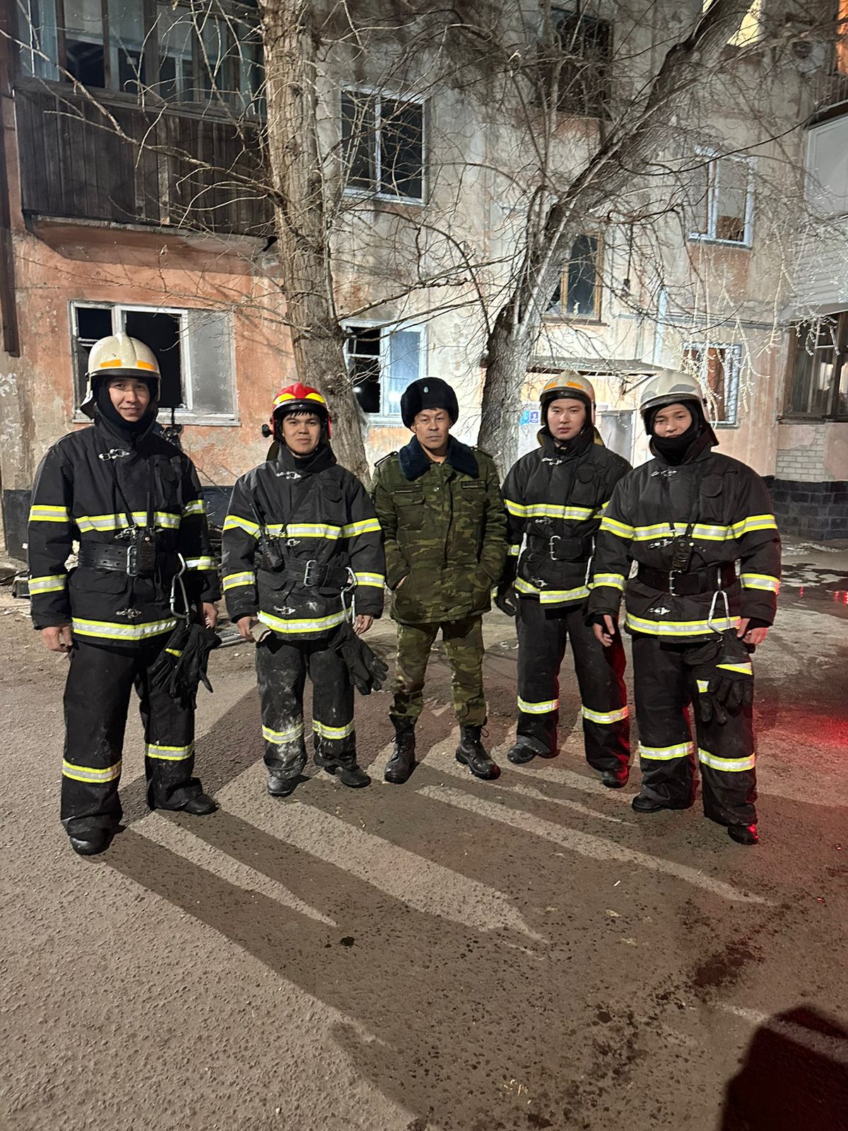 31 человек спасено при пожаре в Павлодаре