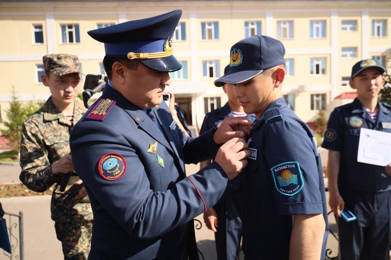 В Астане солдат Национальной гвардии награжден медалью «Суға батқандарды құтқарғаны үшін»