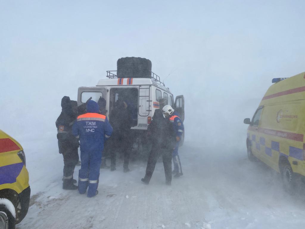 За сутки на автодорогах республики вызволено 23 единиц техники, спасено и эвакуировано 132 человека