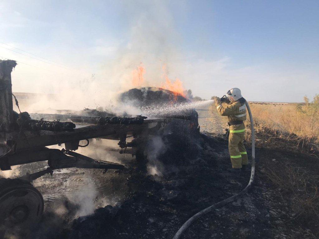 Несоблюдение правил пожарной безопасности послужило уничтожению более 800 тонн сена в ВКО