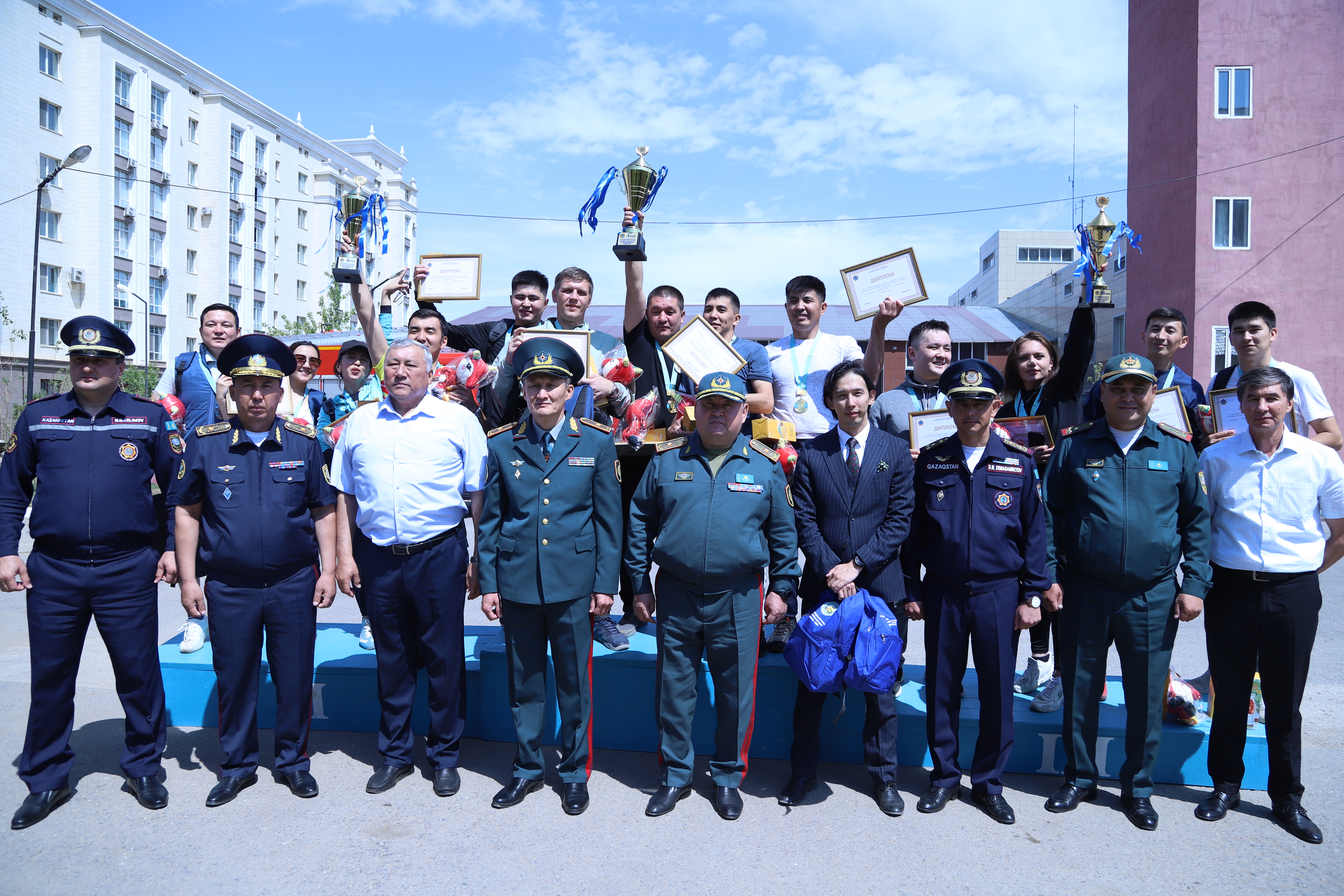 Чемпионат республики по пожарно-спасательному спорту среди журналистов провели в МЧС