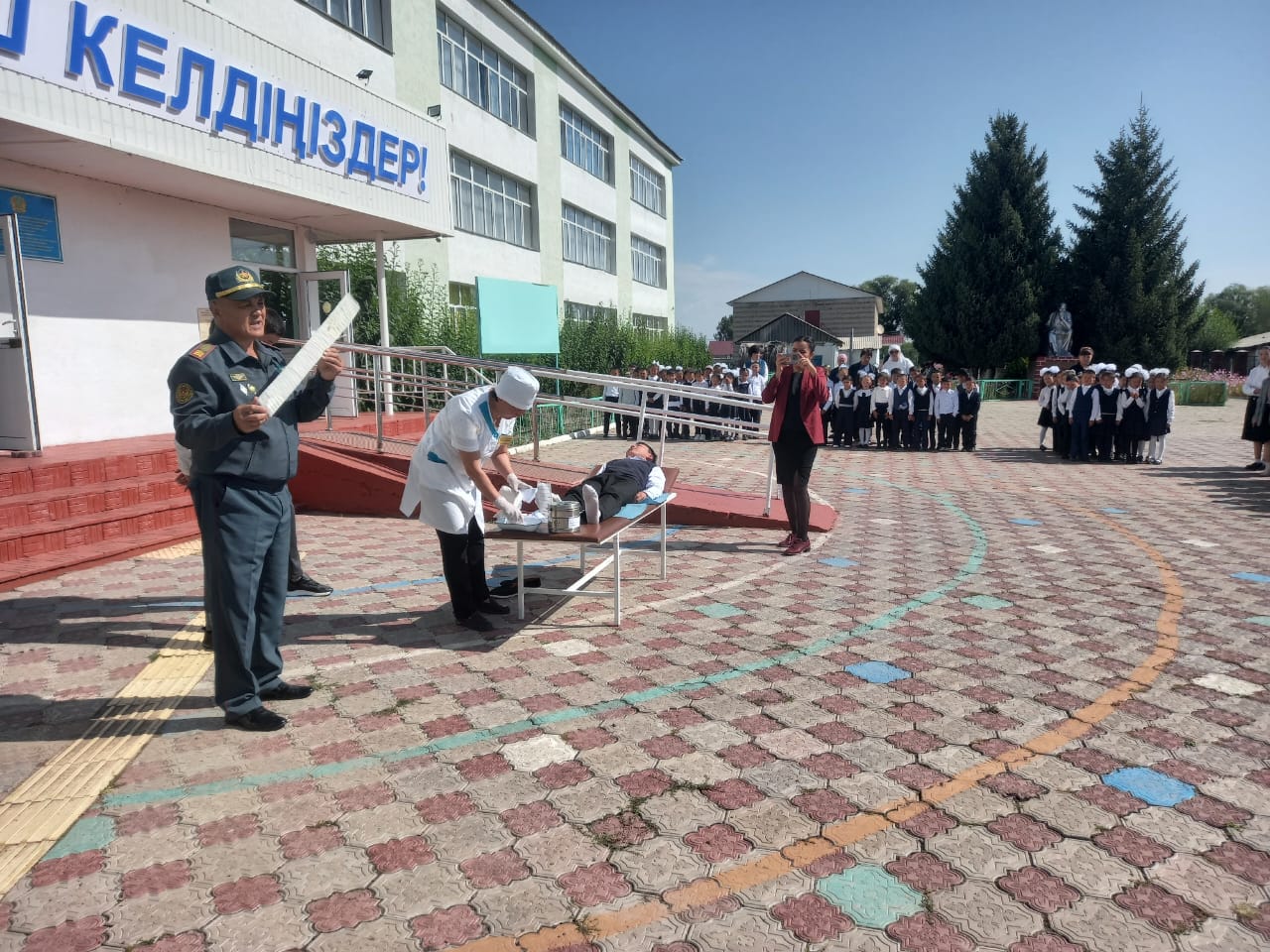 Девушка потерялась на пике Советов, на помощь пришли спасатели